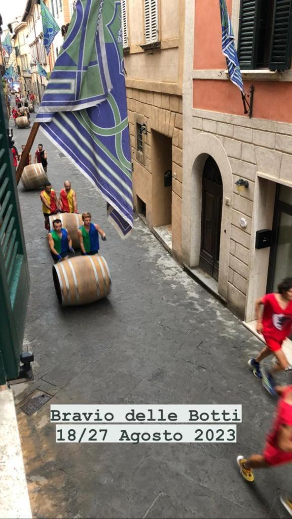 A Due Passi Da Piazza Grande Appartamento Montepulciano Stazione Esterno foto